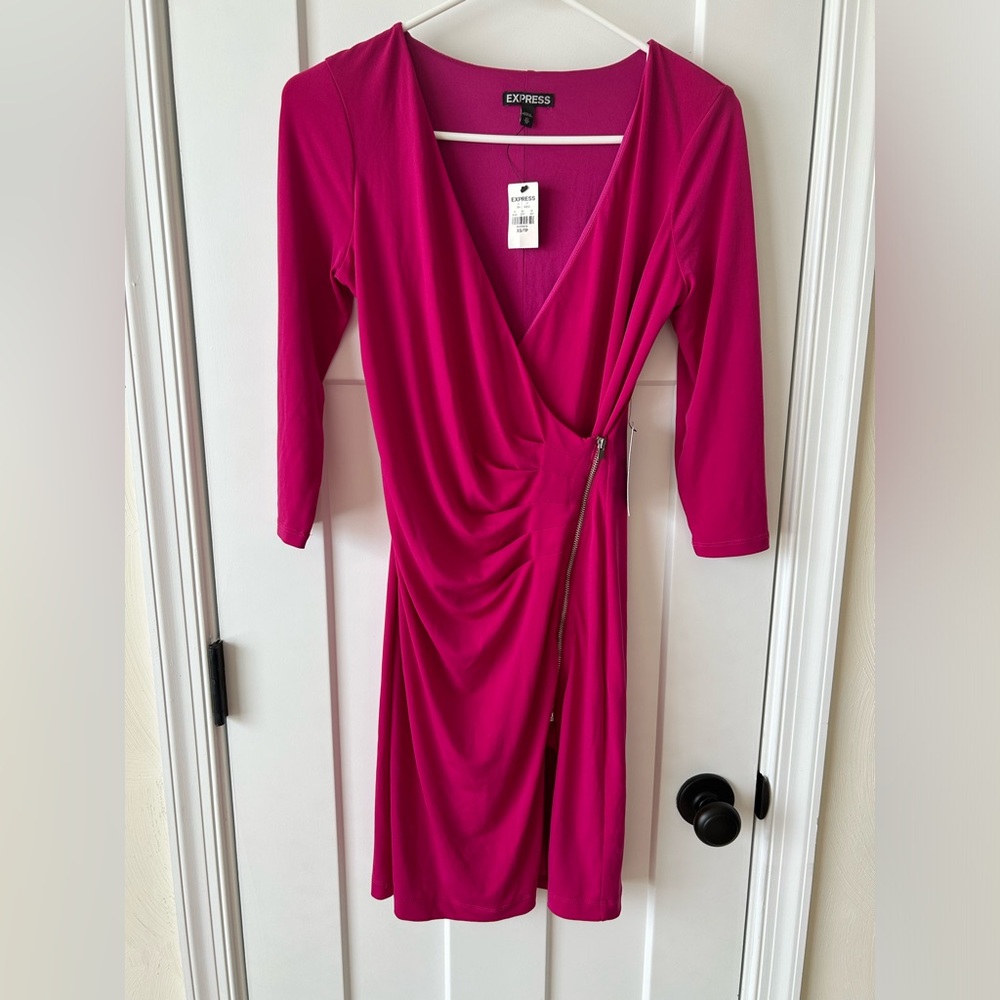 NWT - SIZE XS/TP HOT PINK EXPRESS DRESS